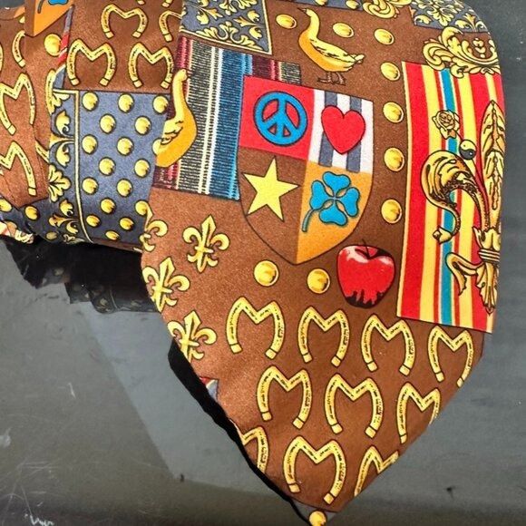 Moschino Moschino Tie Peace Love Collectors Item Medallion Silk Fleur Size ONE SIZE - 1 Thumbnail