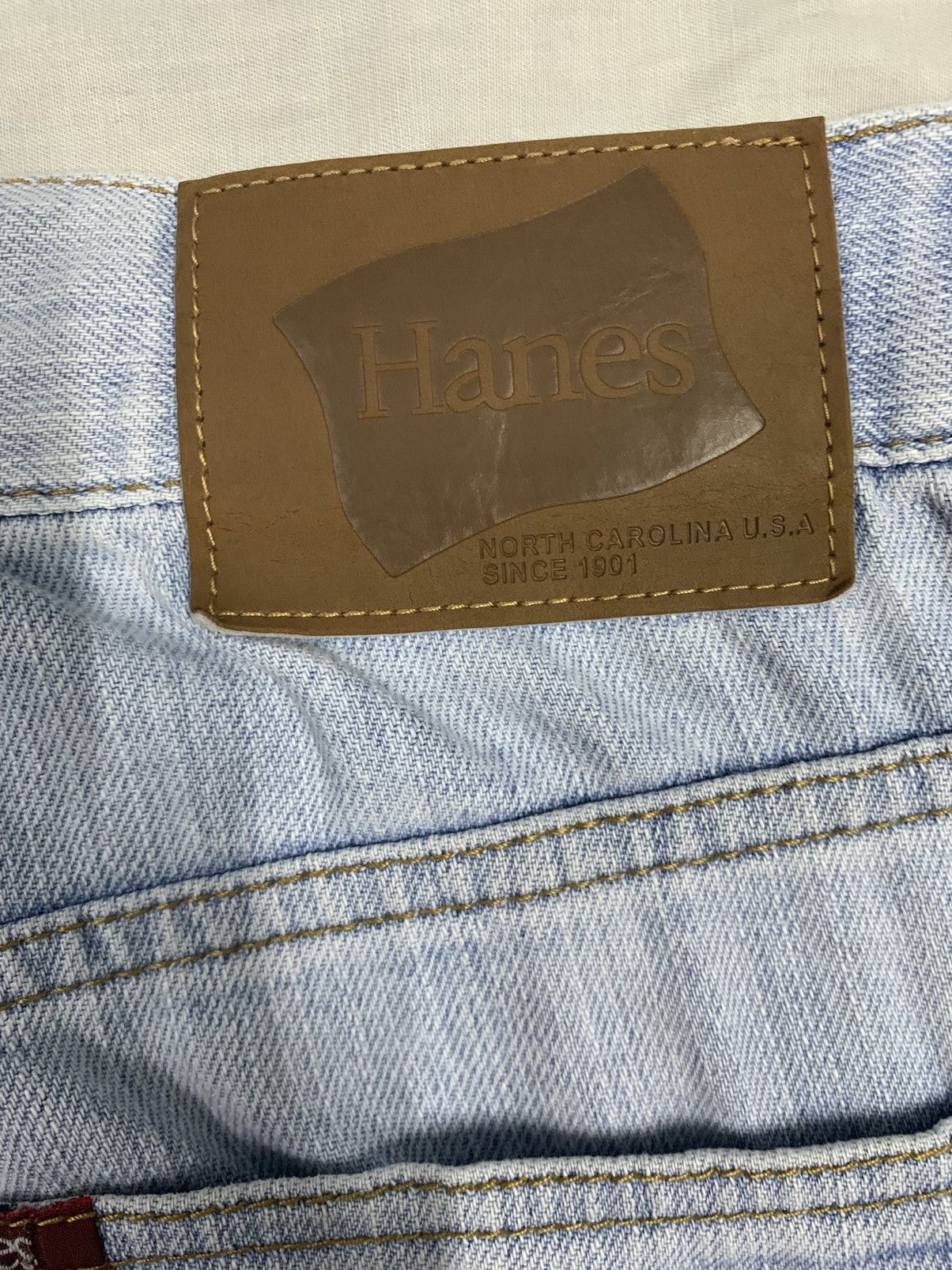 Hanes Vintage 80s Hanes North Carolina Distressed Jeans Size US 33 - 16 Thumbnail