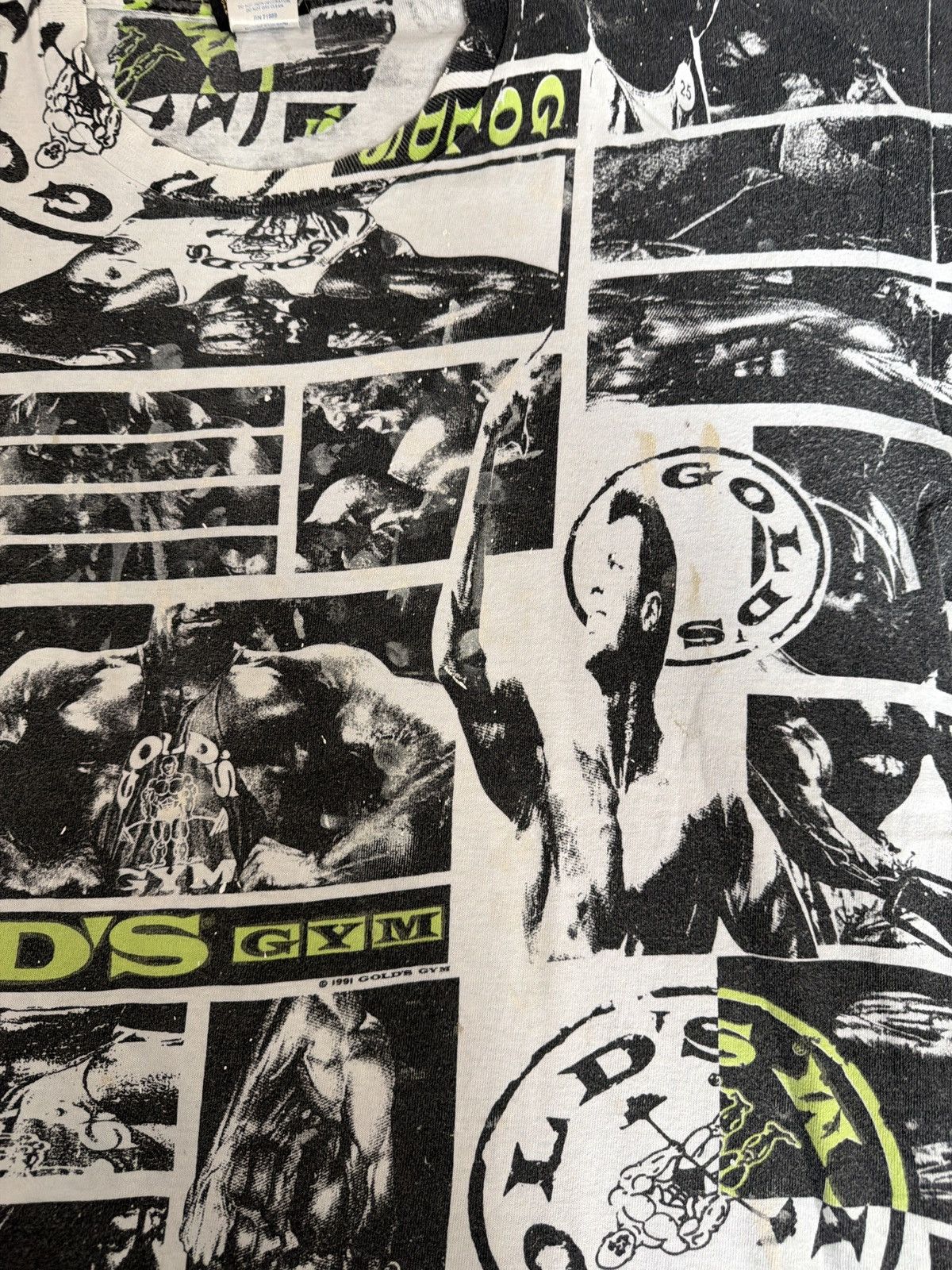 Other Vintage Gold’s Gym Single stitch rare 90’s all over print L Size US L / EU 52-54 / 3 - 10 Thumbnail