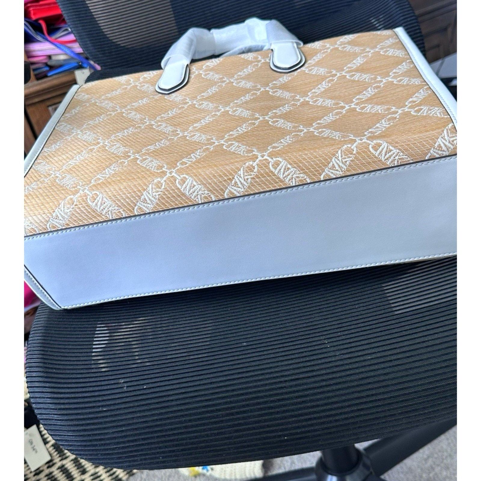 Michael Kors Michael Kors Gigi Lg. Logo Jacquard Straw Tote Bag NWT $358 Size ONE SIZE - 7 Thumbnail