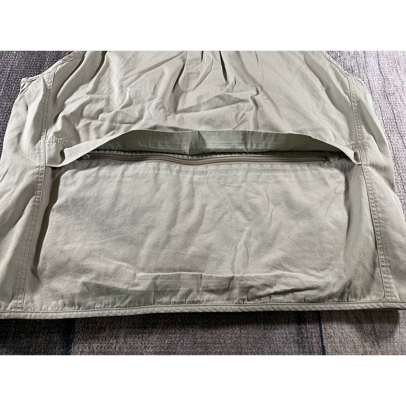 Cabelas Cabela's Khaki Hunting Vest XL Padded Shoulder Game Pocket Size US XL / EU 56 / 4 - 6 Thumbnail