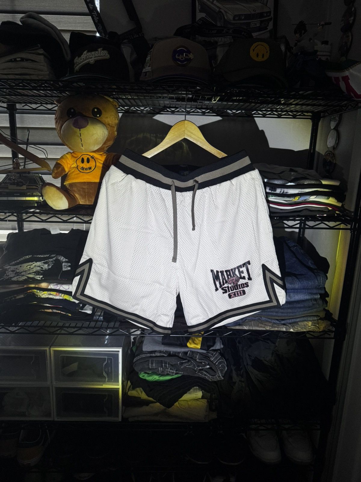 Market Market Studios Game Shorts Size US 34 / EU 50 - 1 Thumbnail