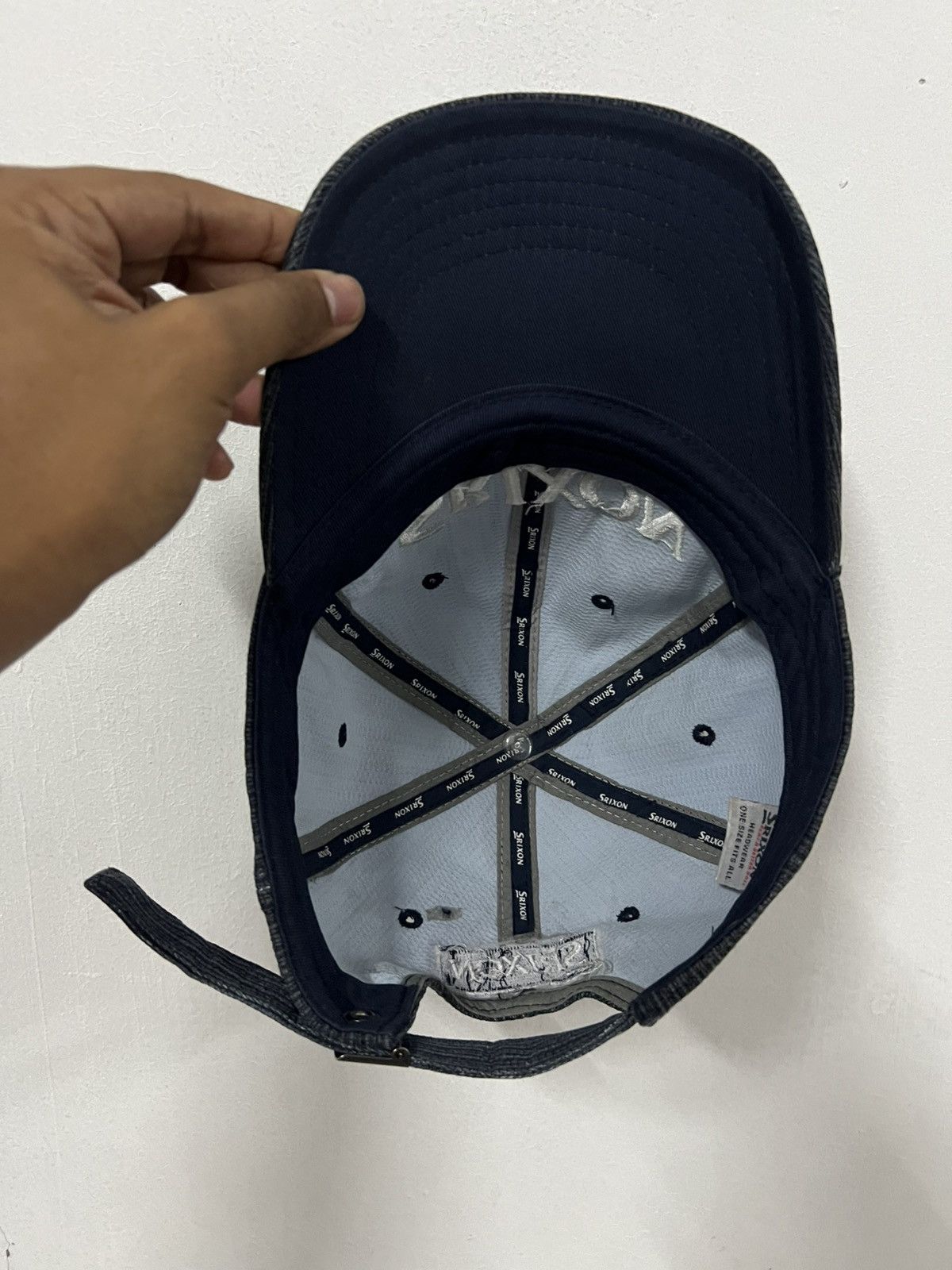 Japanese Brand Srixon Golf Hat Size ONE SIZE - 9 Thumbnail