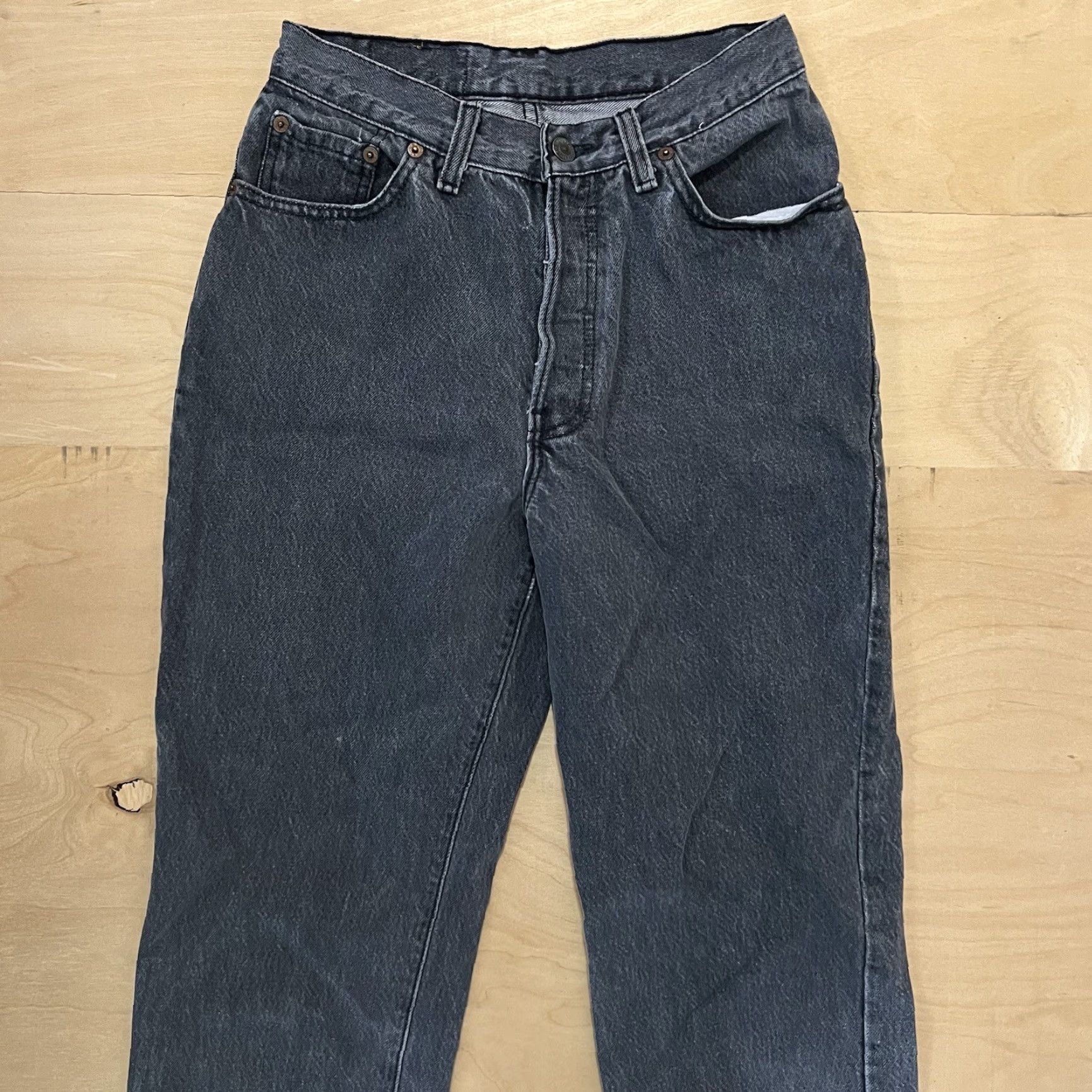 Levi's VINTAGE Levi's 501 Jeans 26x30 Black Womens Jeans 501 80s Size 26" / US 2 / IT 38 - 3 Thumbnail