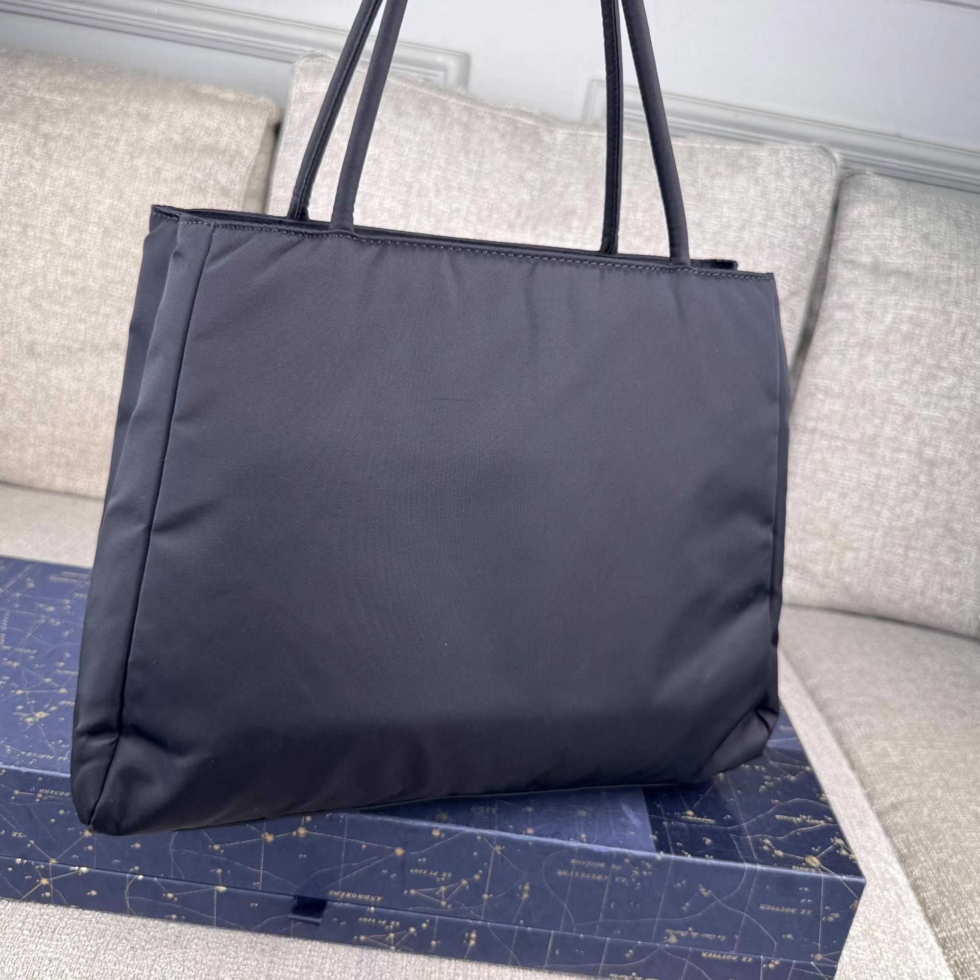Prada Prada vintage nylon parachute fabric women's handbag Ｑ27 Size ONE SIZE - 8 Thumbnail