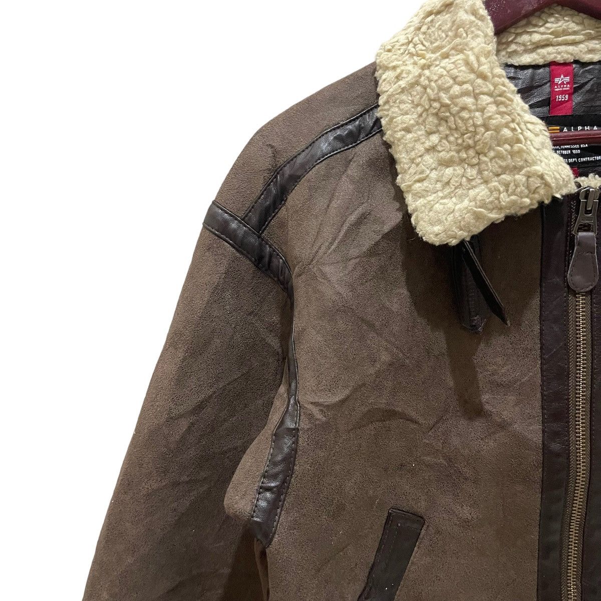 Alpha Industries Alpha Industries B-3 Shearling Jacket Size US S / EU 44-46 / 1 - 5 Thumbnail