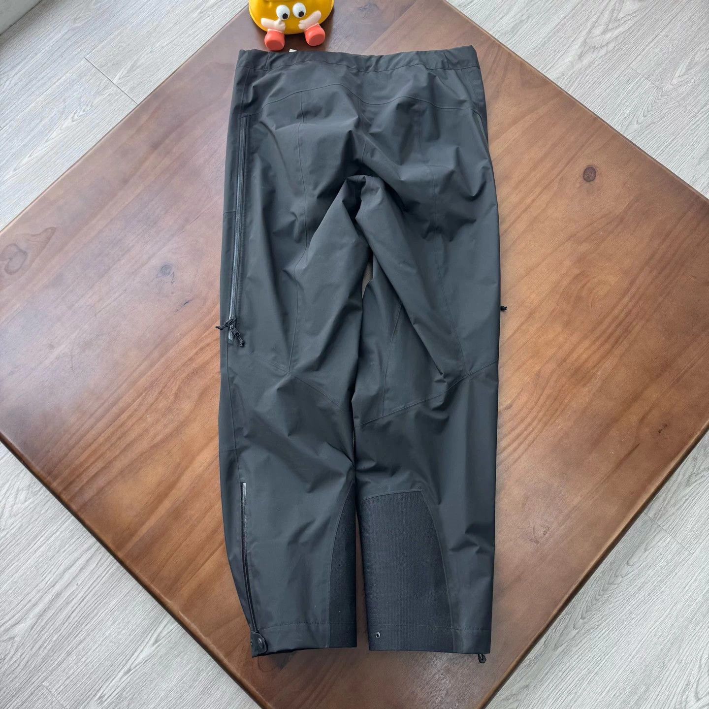 Arc'teryx Arc'teryx Beta AR Black L Like New Size US 34 / EU 50 - 2 Thumbnail