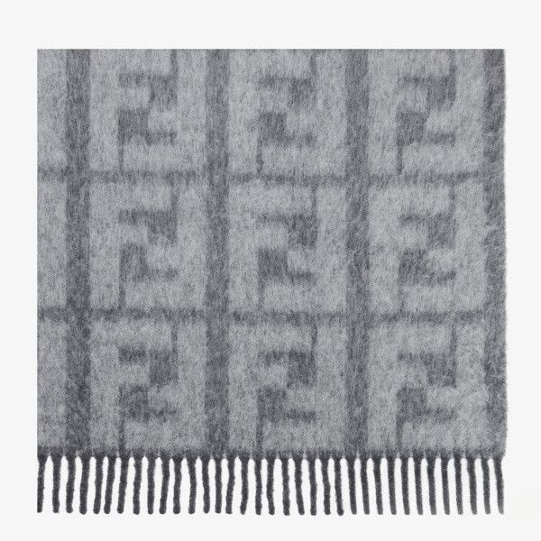 Fendi o1w1db10225 Size: OS / Throw Blanket in Dark Grey Size ONE SIZE - 2 Thumbnail