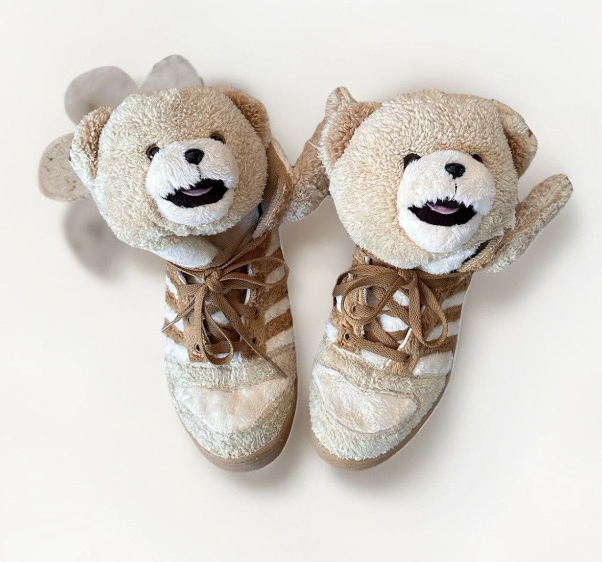 Adidas × Jeremy Scott Jeremy Scott x Adidas Teddy Bear OG Pink