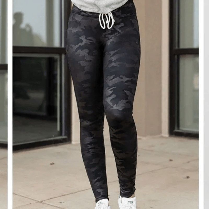 Spanx SPANXshape Faux Leather Camo Leggings Black Sz L Large NWOT Size 32" / US 10 / IT 46 - 3 Thumbnail