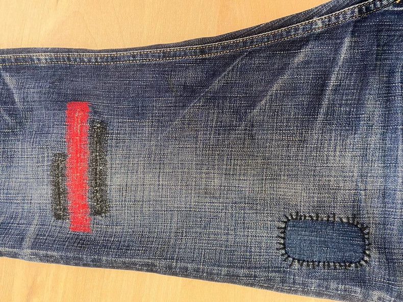 Number (N)ine Number (N)ine05SS red knife-cut jeans 2503-Nextarrow Size US 32 / EU 48 - 6 Thumbnail