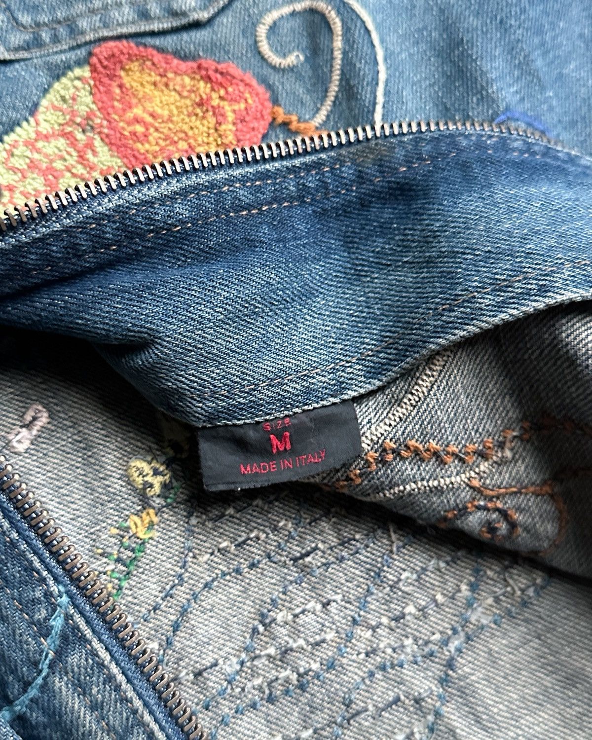 Roberto Cavalli Fw2000 Roberto Cavalli “Love is enough” Embroiderey Denim Size US M / EU 48-50 / 2 - 7 Thumbnail