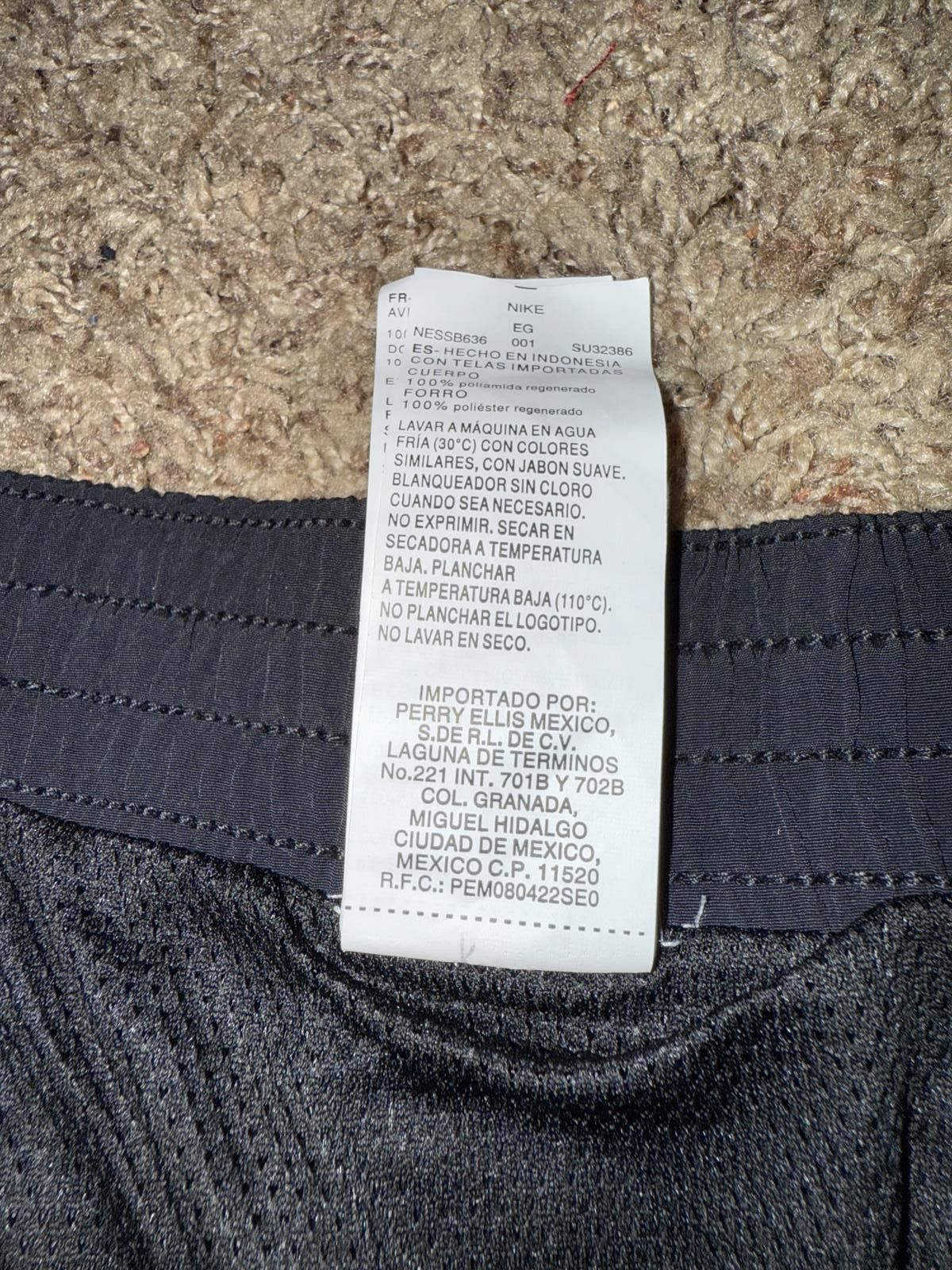 Nike Nike Men’s Solid Icon 5" Volley Swim Black Shorts Size US 36 / EU 52 - 9 Thumbnail