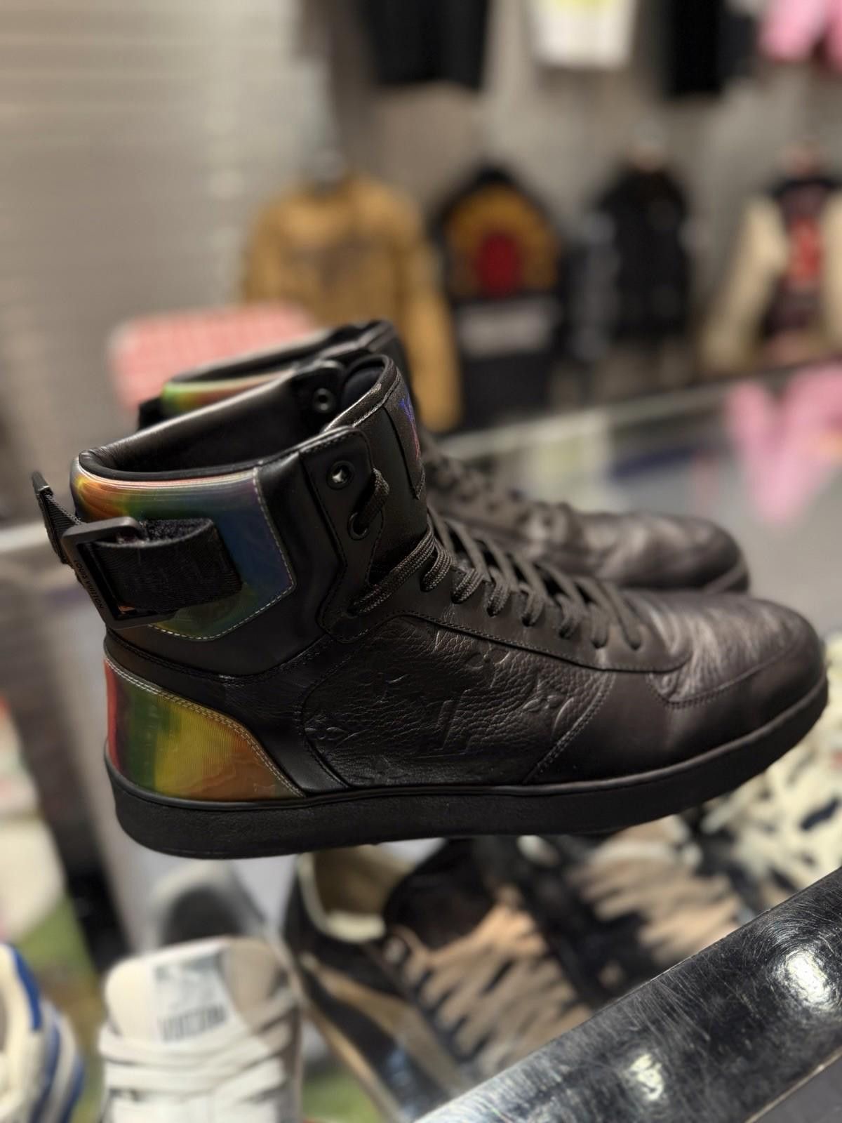 Louis Vuitton Louis Vuitton Rivoli Sneakers Multi Color 9.5US/8.5LV Size US 9.5 / EU 42-43 - 3 Thumbnail