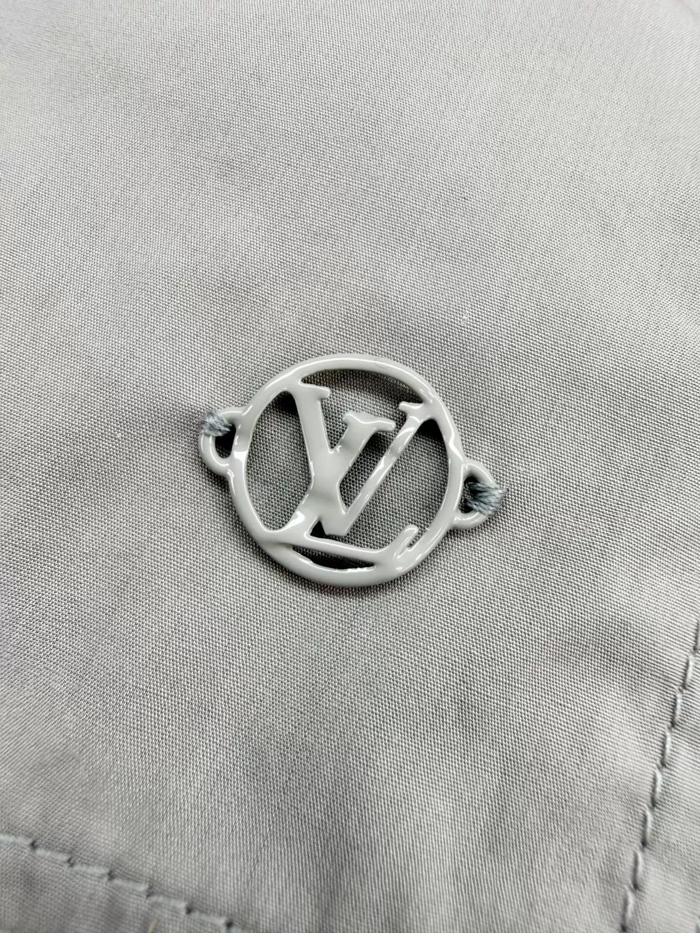 Louis Vuitton Louis Vuitton Shirt Jacket M New with Tags Size US M / EU 48-50 / 2 - 4 Thumbnail
