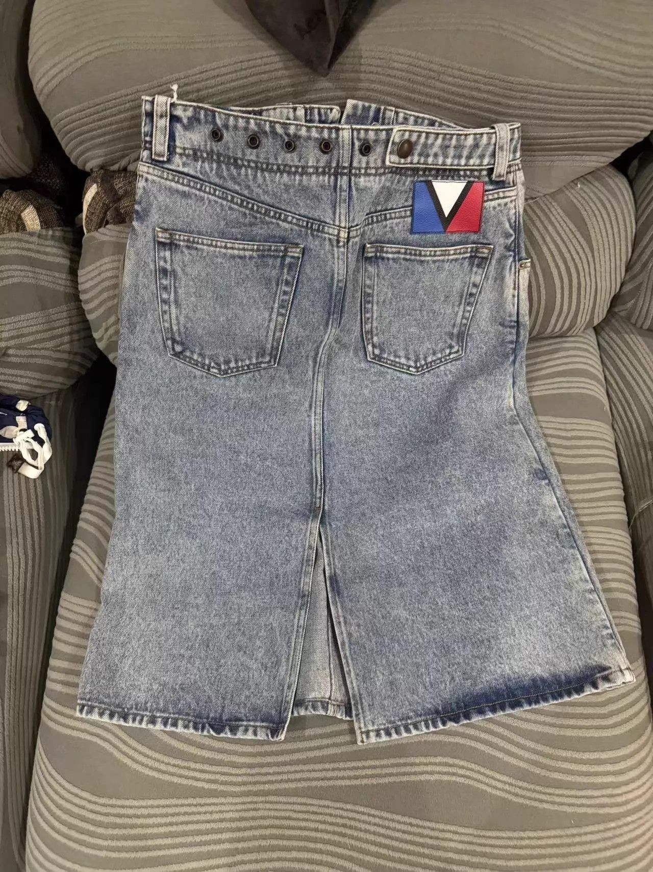 Louis Vuitton LV 24 Denim Bodycon Skirt 38 New, Adjustable Waist Size 27" / US 4 / IT 40 - 1 Thumbnail