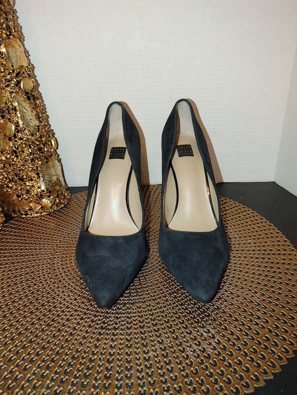 White House Black Market White House Black Market suede heels size 10m Size US 10 / IT 40 - 1 Thumbnail
