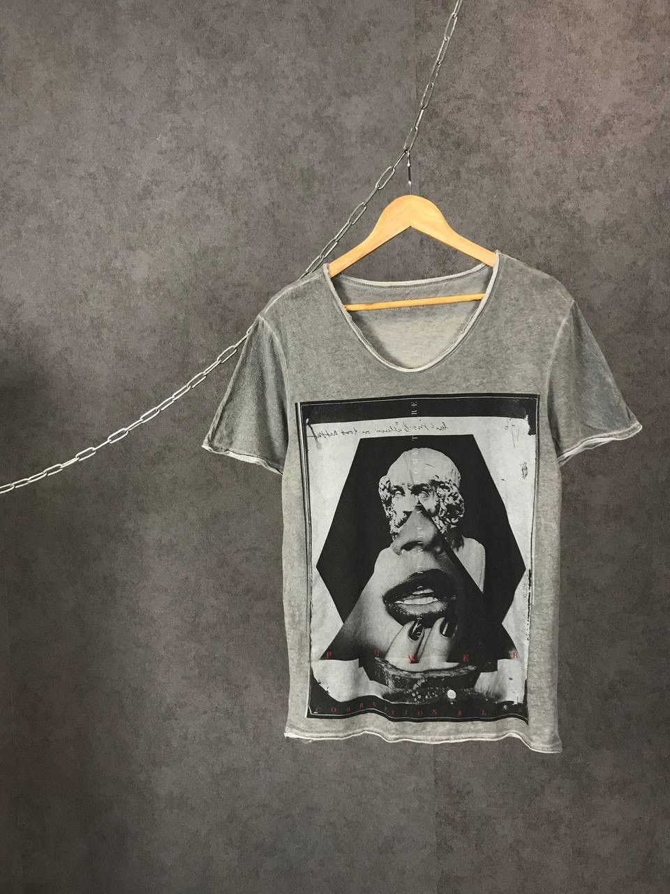 Other Art v neck Allsaints style tee Size US S / EU 44-46 / 1 - 1 Thumbnail