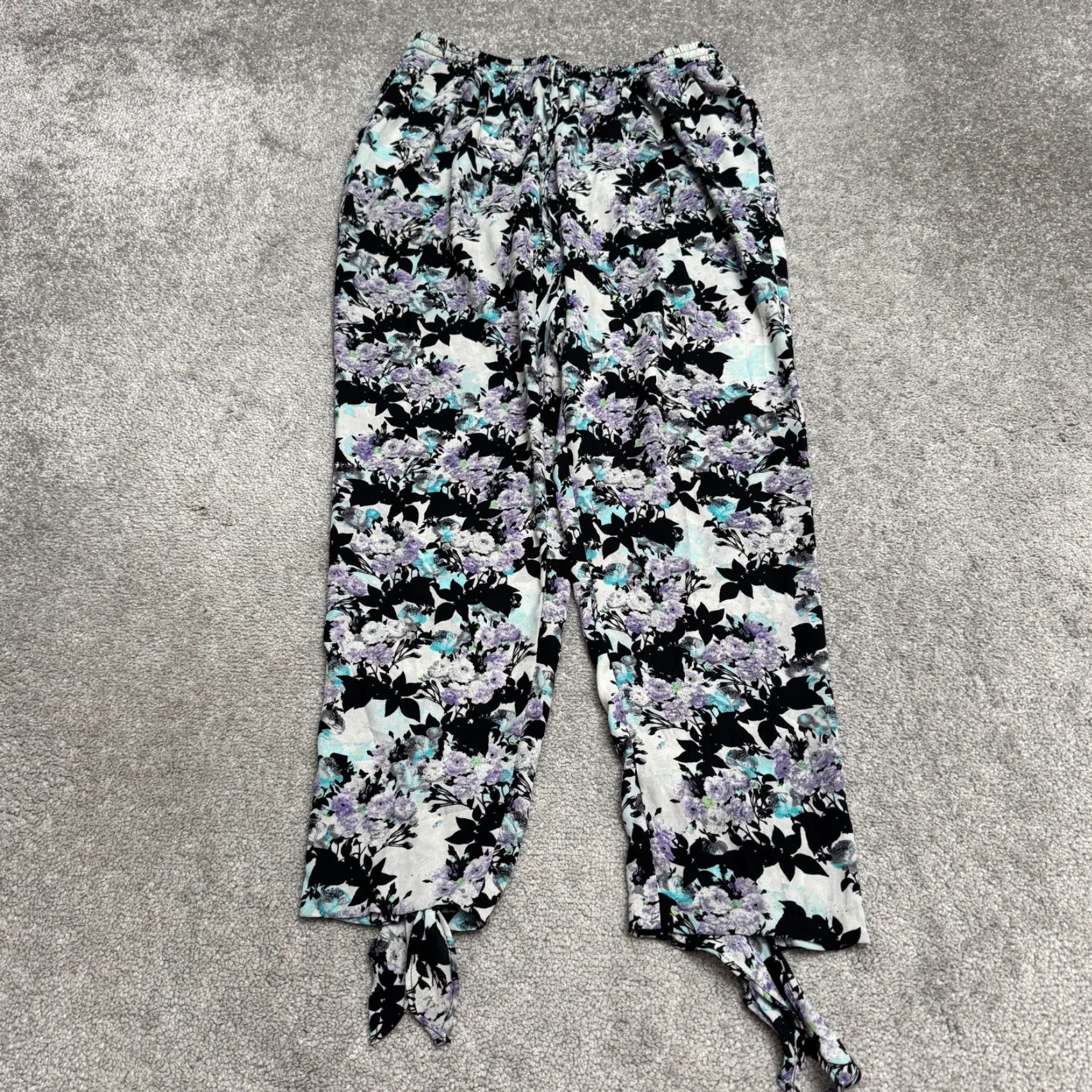 Vintage ASTR Floral Ankle Tie Tapered Leg Pants Womens M Purple Black Boho Shirt? Size 32" / US 10 / IT 46 - 2 Thumbnail