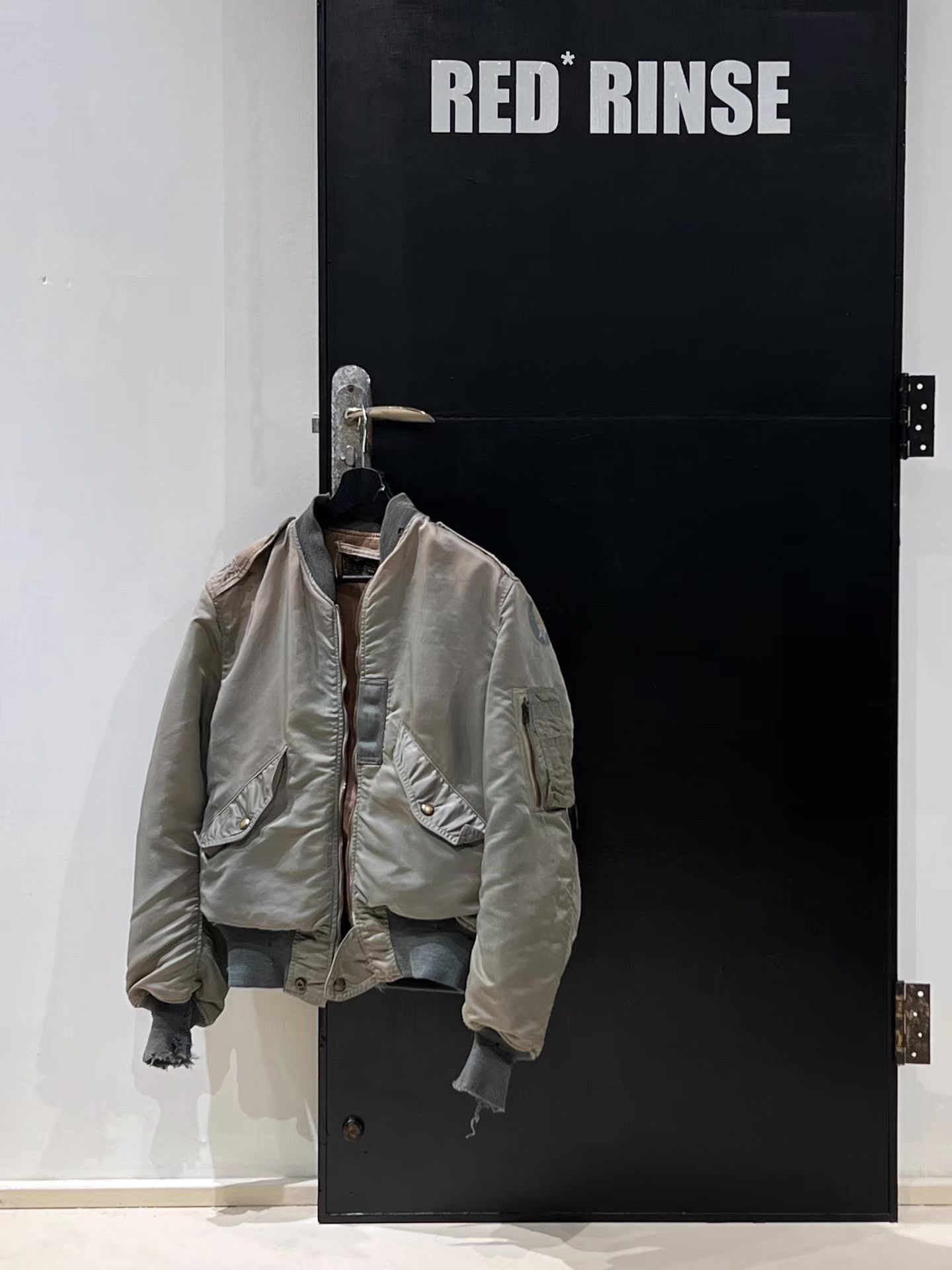 Balenciaga 80s Air Force Type-B Bomber Jacket Q13 Size US M / EU 48-50 / 2 - 2 Thumbnail