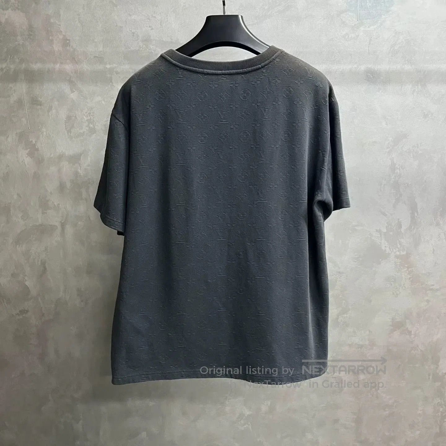 Louis Vuitton Louis Vuitton Gray Crew Neck Short. Size US XXL / EU 58 / 5 - 5 Thumbnail