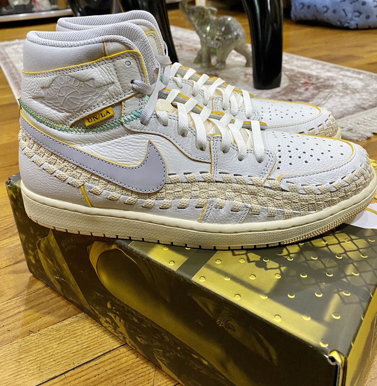 Jordan Brand UNION LA x Jordan 1 “Bephies Beauty Supply” Size US 10.5 / EU 43-44 - 3 Thumbnail