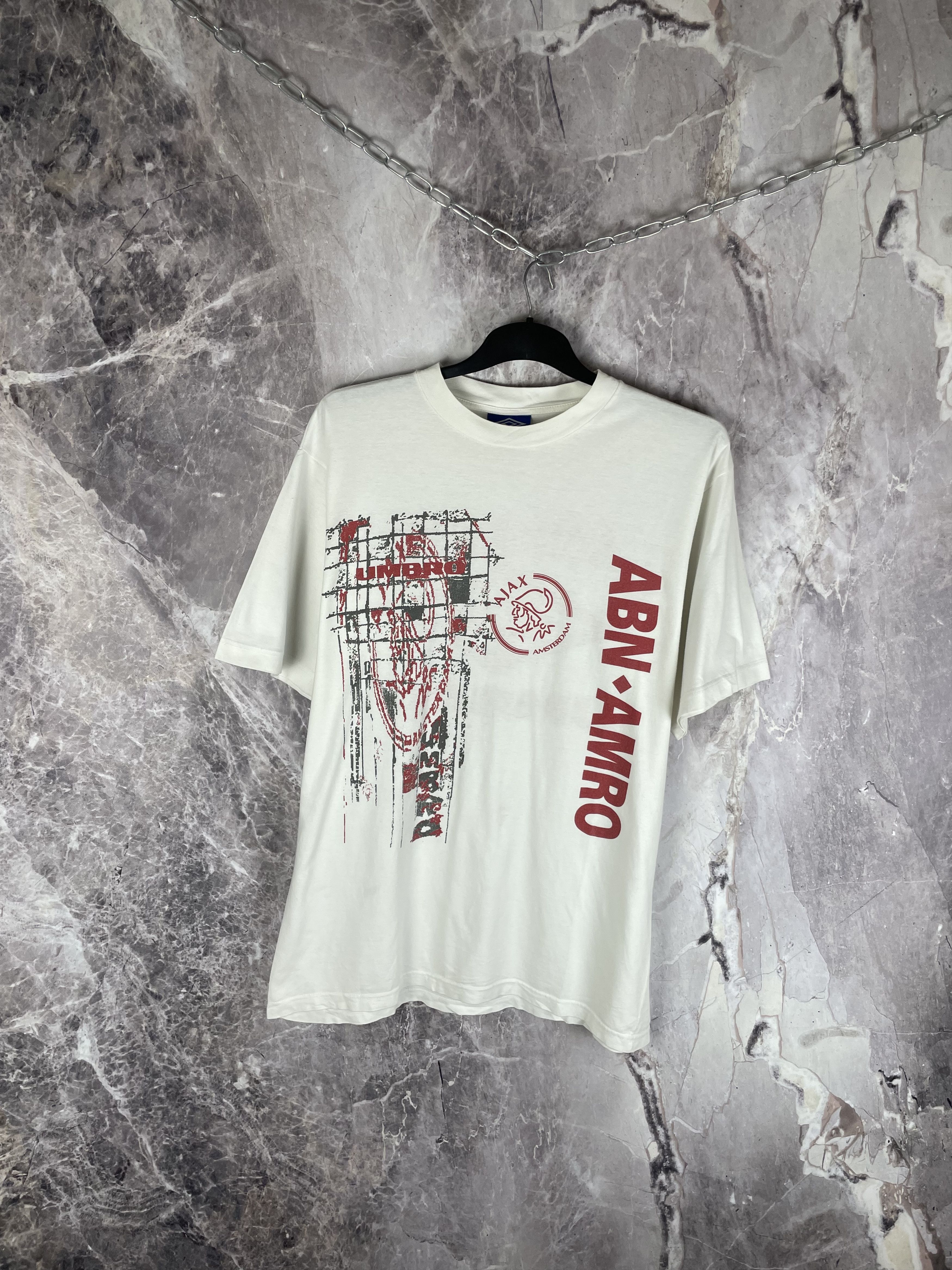 Umbro 90s Umbro Ajax vintage t-shirt tee Size US L / EU 52-54 / 3 - 2 Thumbnail