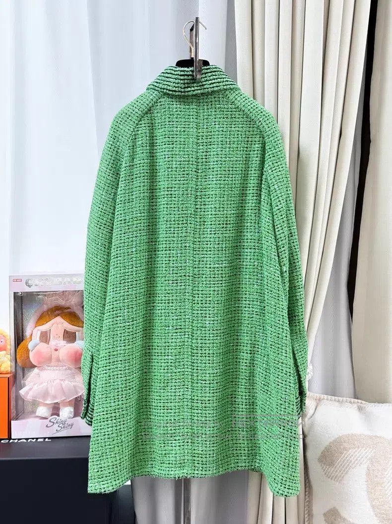 Chanel Chanel Plaid tweed two-pocket long-sleeved knitted jacket Size M / US 6-8 / IT 42-44 - 3 Thumbnail