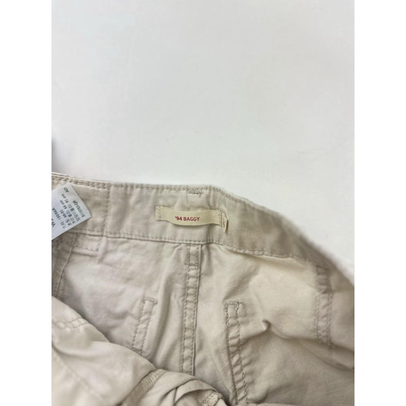 Levi's VINTAGE Levi's Khaki Jeans Women’s 26 Baggy Beige Medium Wash Size 26" / US 2 / IT 38 - 6 Thumbnail