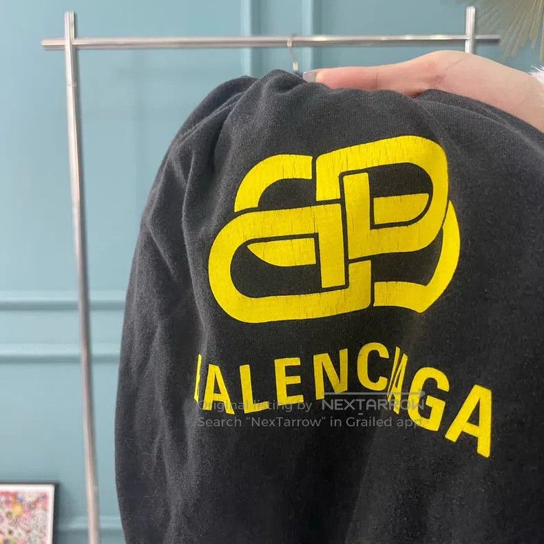 Balenciaga Balenciaga Lock logo short-sleeved Size US S / EU 44-46 / 1 - 4 Thumbnail