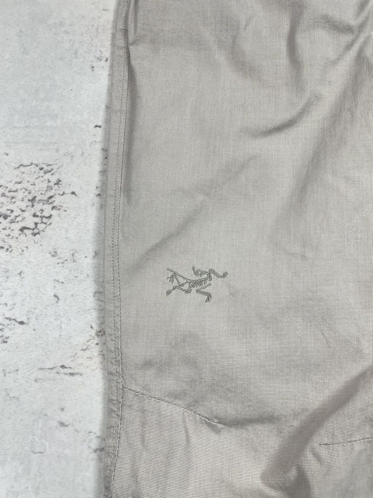 Arc'teryx Arc’teryx 0-XS Women’s outdoor Trekking Pants – Cream egv Size 25" / US 0 / IT 36 - 14 Thumbnail