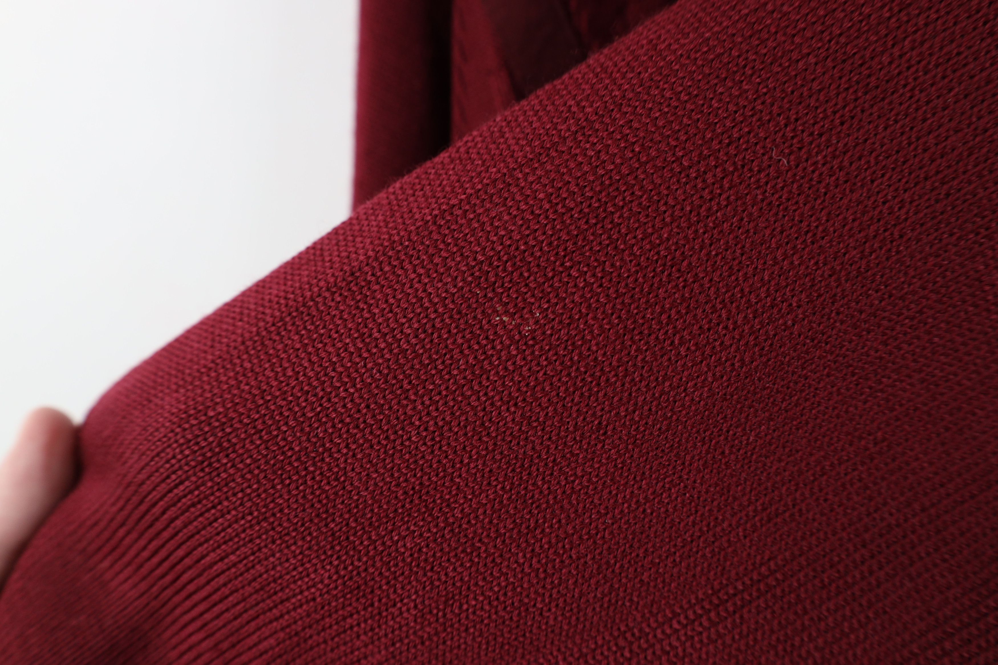 Vintage Vintage 90s Streetwear Wool Knit V-Neck Sweater Red Italy Size US XL / EU 56 / 4 - 7 Thumbnail