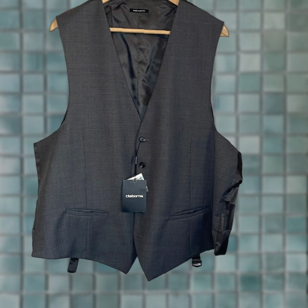 Liz Claiborne Liz Claiborne Vest Men XL Gray 100% Wool New with tags Mens Size US XL / EU 56 / 4 - 1 Thumbnail