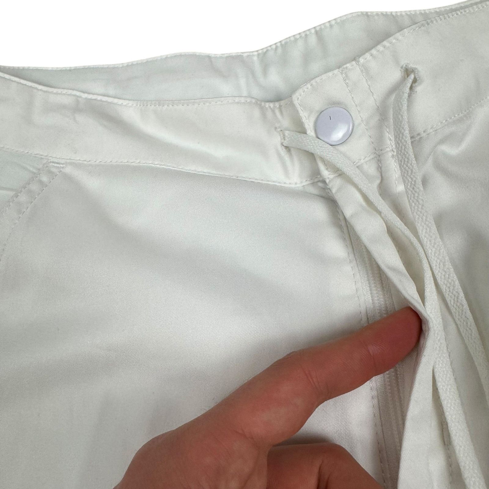 Nike Nike Dri-Fit Womens White Solo Swoosh High Rise Capri Pant 8 Size 30" / US 8 / IT 44 - 9 Thumbnail