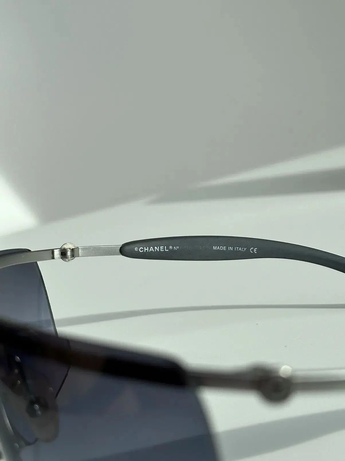 Chanel × Vintage CHANEL Sunglasses Rimless Rhimestone Shield CC Logo Sport Size ONE SIZE - 2 Thumbnail
