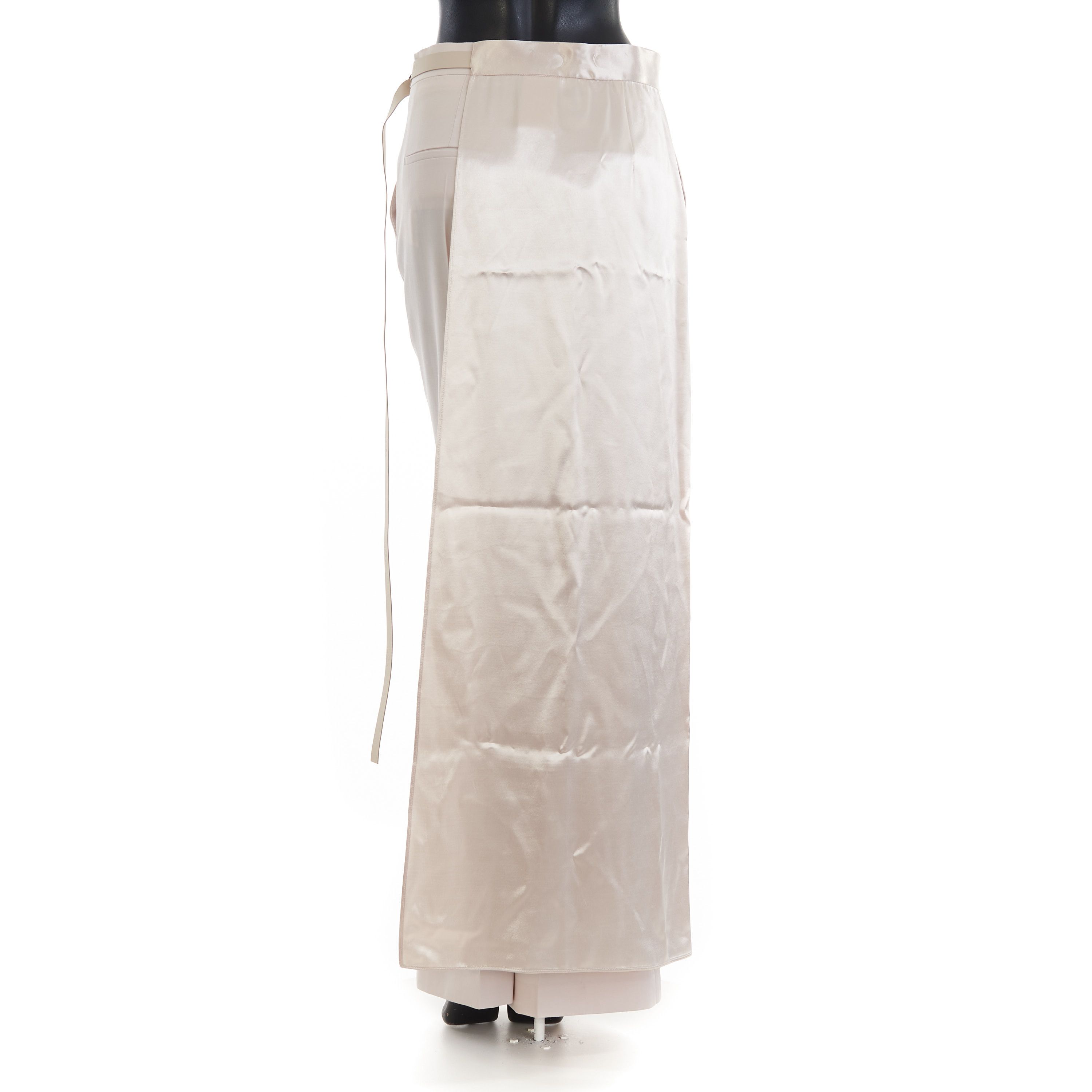 Fendi Beige Satin Trousers - Satin Panel, Asymmetrical Effect Size 28" / US 6 / IT 42 - 13 Thumbnail