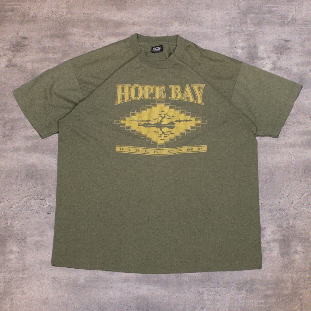 Fruit Of The Loom × Vintage Vintgae 1990s Hope Bay Bible Single Stitch Olive Tee Size US XL / EU 56 / 4 - 1 Thumbnail