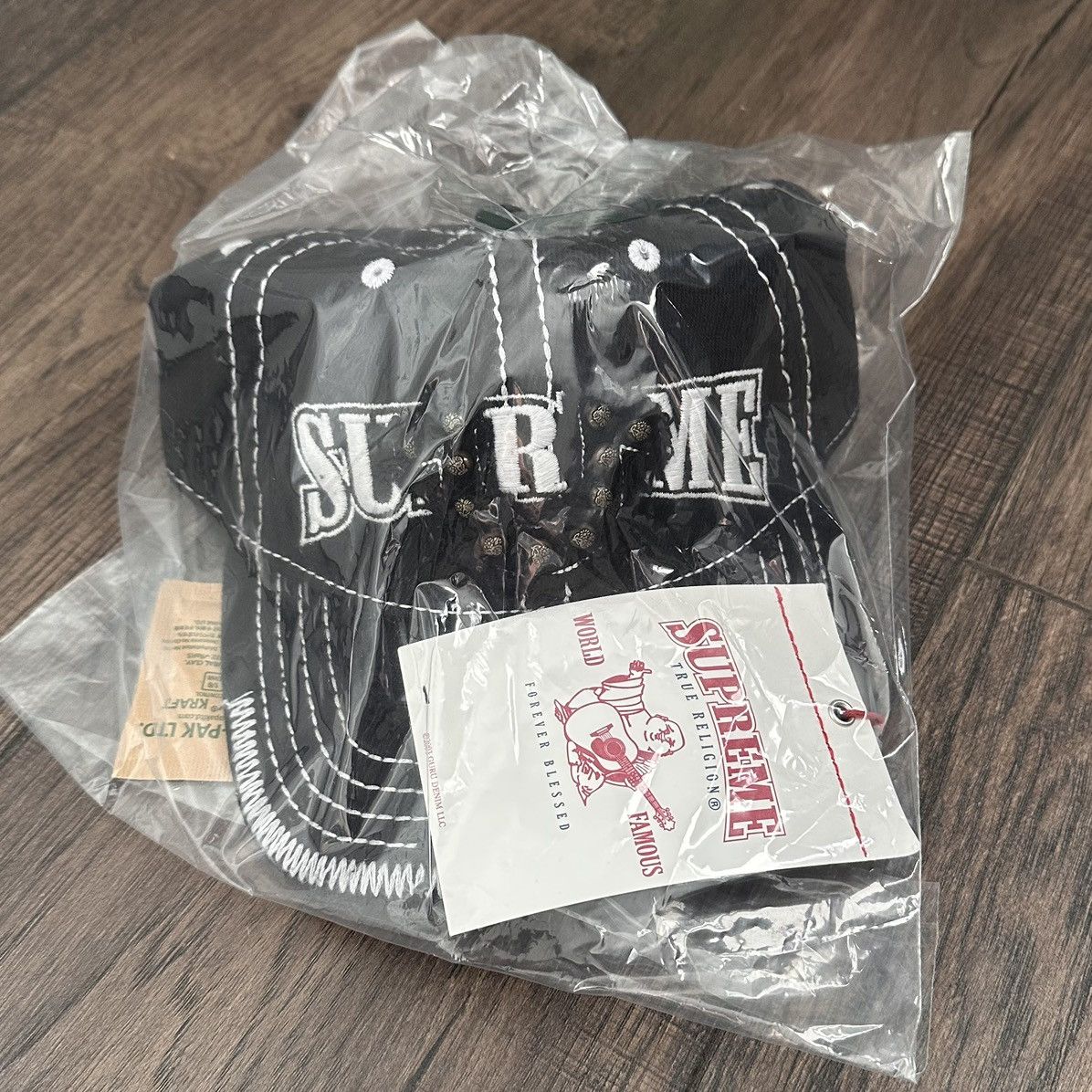 Supreme × True Religion Supreme True Religion Mesh Back 6-Panel Hat Black Size ONE SIZE - 1 Thumbnail