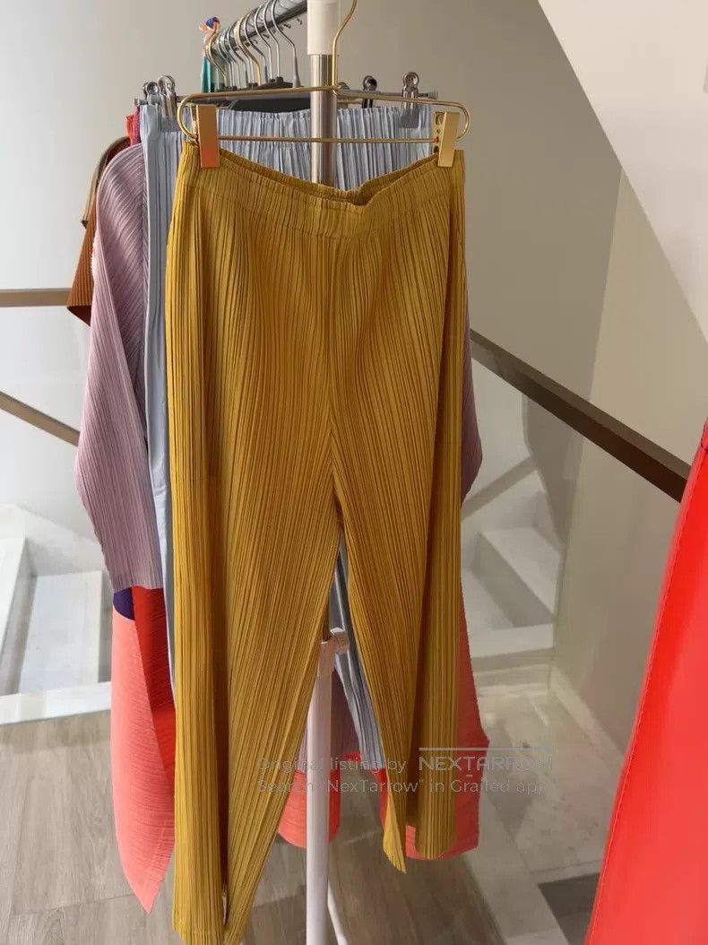 Issey Miyake Issey Miyake SIZE:3 Yellow Ruched Pants Size 42" / US 20 - 1 Thumbnail