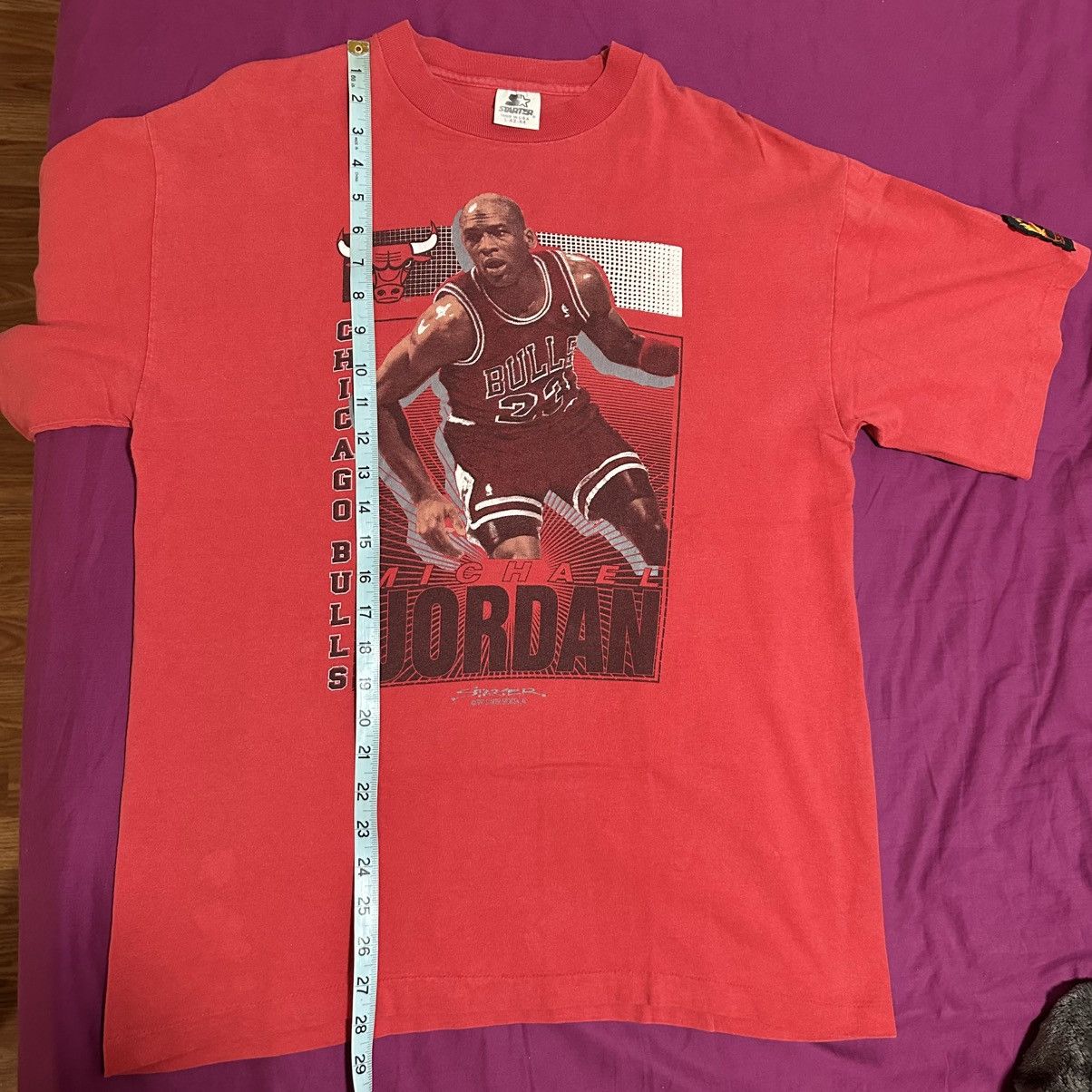 NBA × Starter × Vintage Vintage Michael Jordan Chicago Bulls T Shirt 1991 Starter L Size US L / EU 52-54 / 3 - 5 Thumbnail