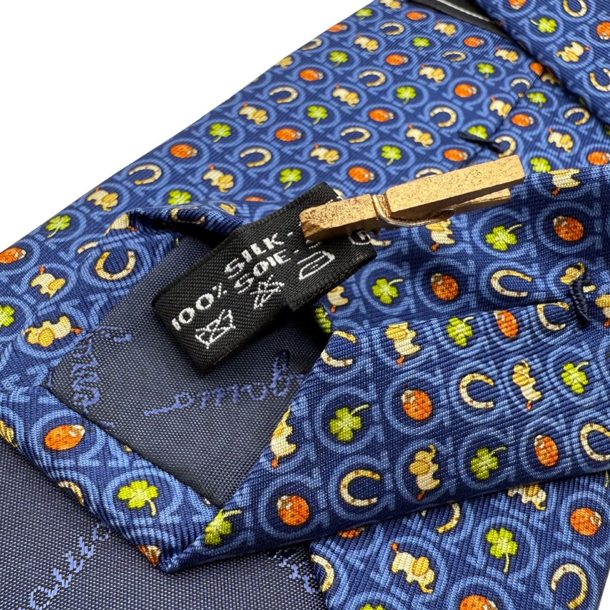 Salvatore Ferragamo Salvatore Ferragamo Silk Tie, Navy, Made in Italy, Like New Size ONE SIZE - 5 Thumbnail
