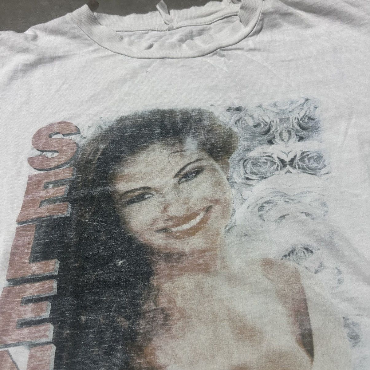 Other 90s selena memorial tee shirt Size US L / EU 52-54 / 3 - 7 Thumbnail