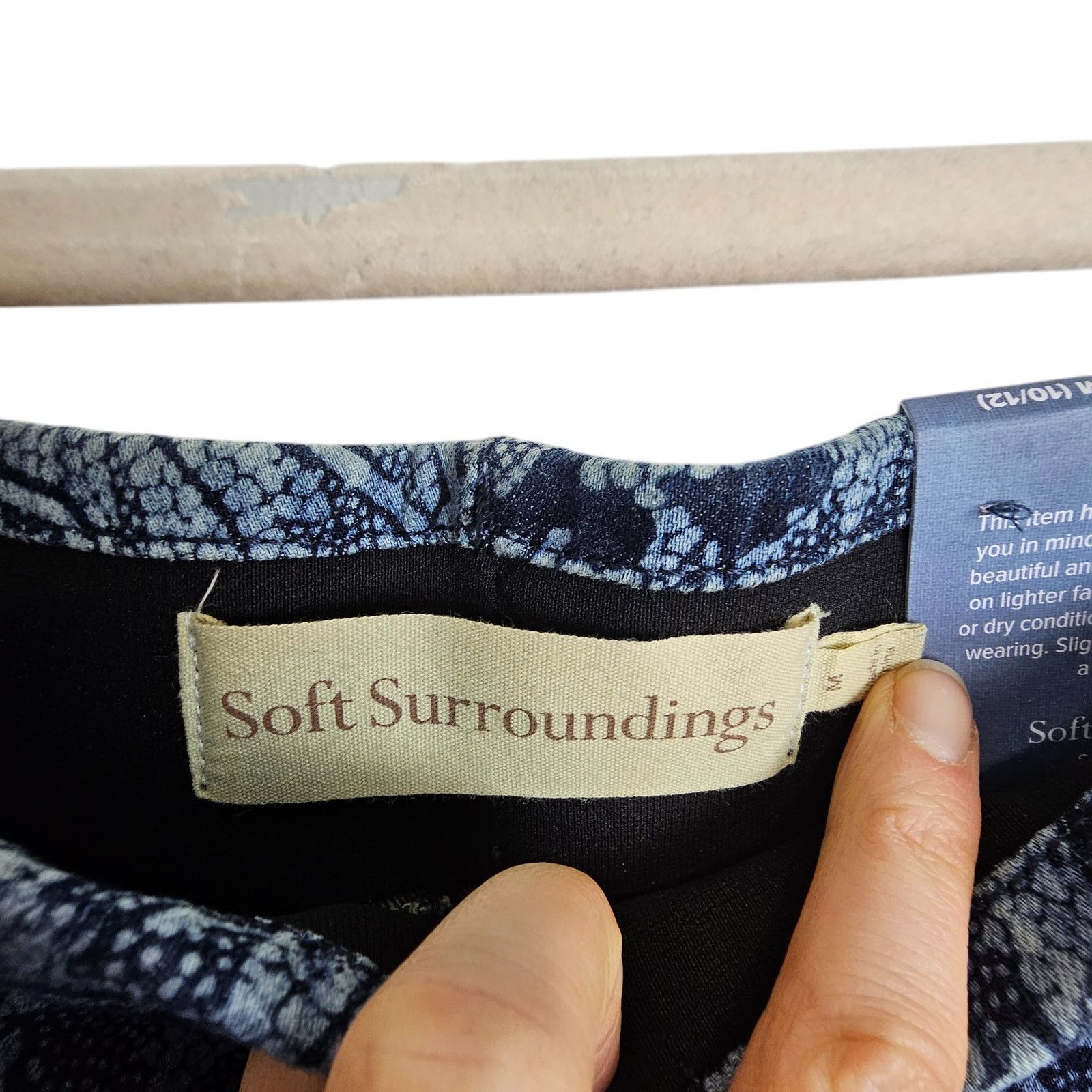 Soft Surroundings Soft Surroundings The Ultimate Cropped Leggings Floral Sz M Size 32" / US 10 / IT 46 - 6 Thumbnail