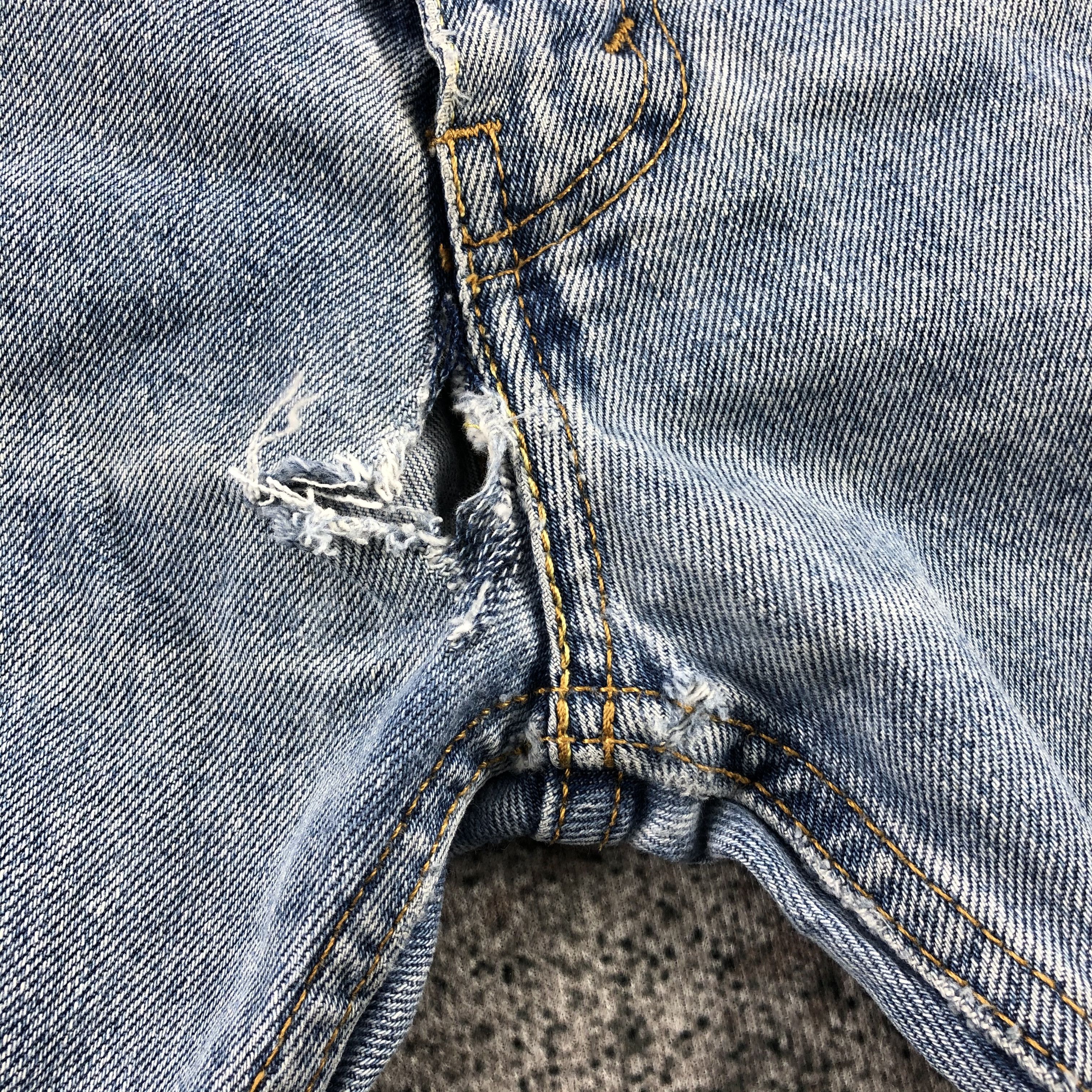 Levi's Vintage Levi's 505 Jeans Faded Blue Denim KJ838 Size US 33 - 8 Thumbnail