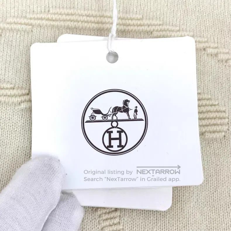 Hermes Hermes Beige cashmere round neck long sleeve knit sweater Size XS / US 0-2 / IT 36-38 - 6 Thumbnail