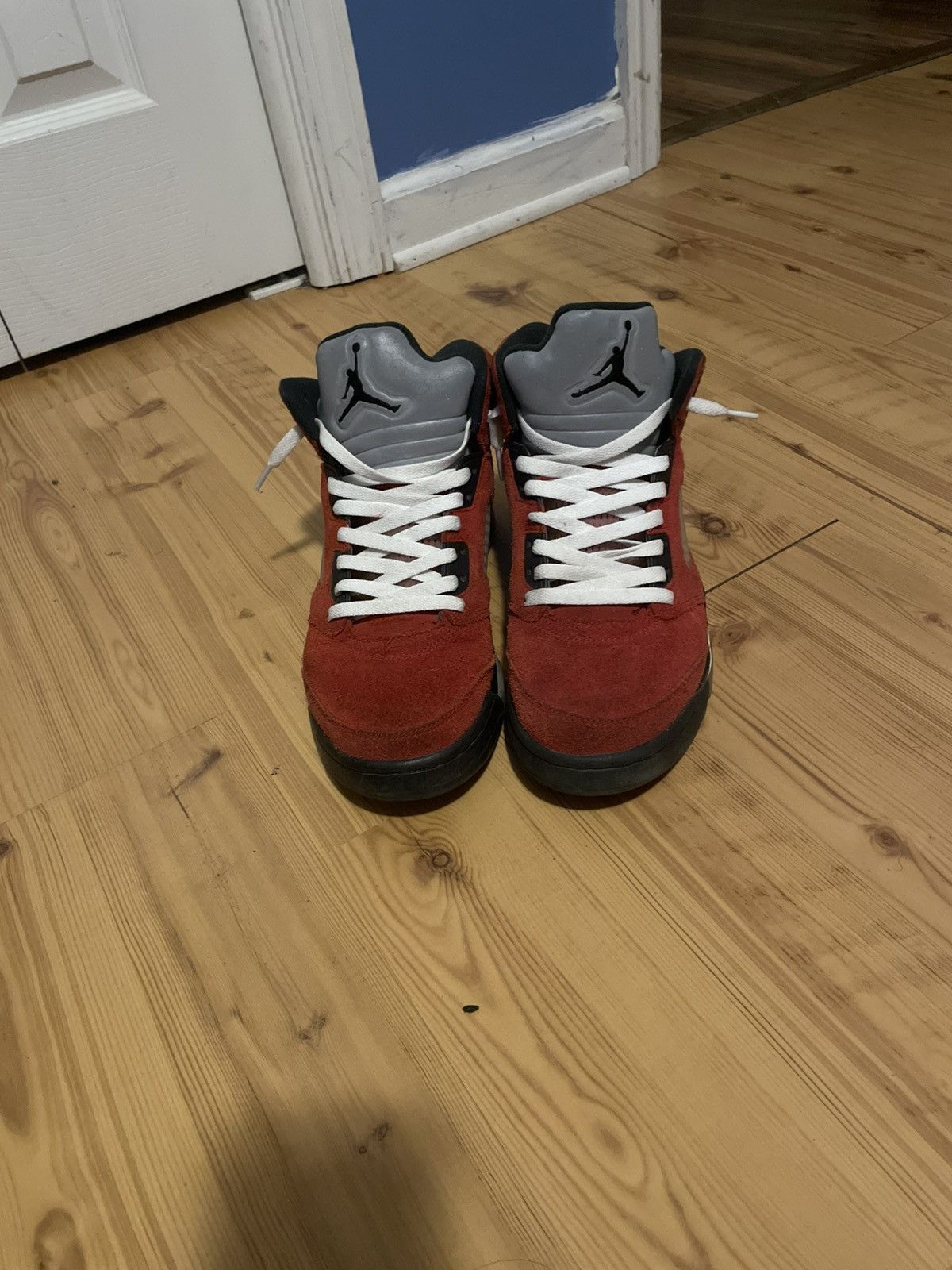 Jordan Brand Raging Bull 5’s Size US 9.5 / EU 42-43 - 4 Thumbnail