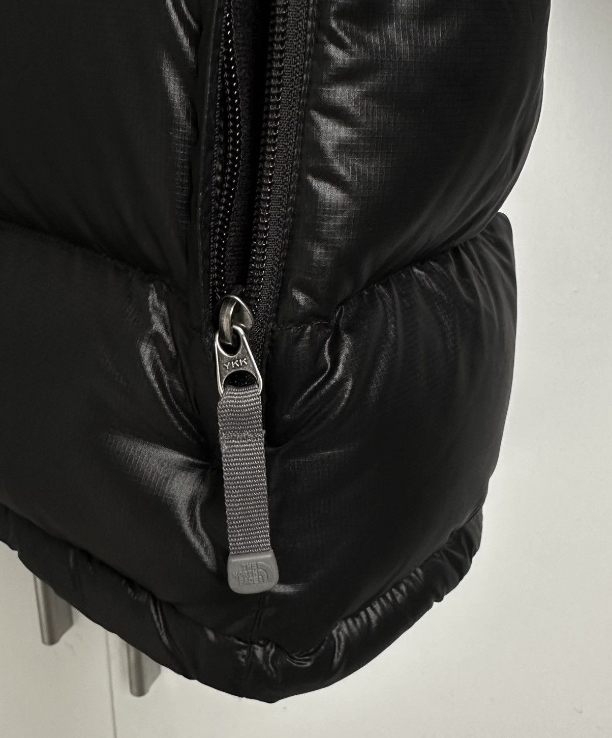 The North Face Vintage The North Face Women's Retro Nuptse 700 Down Jacket Size L / US 10 / IT 46 - 12 Thumbnail