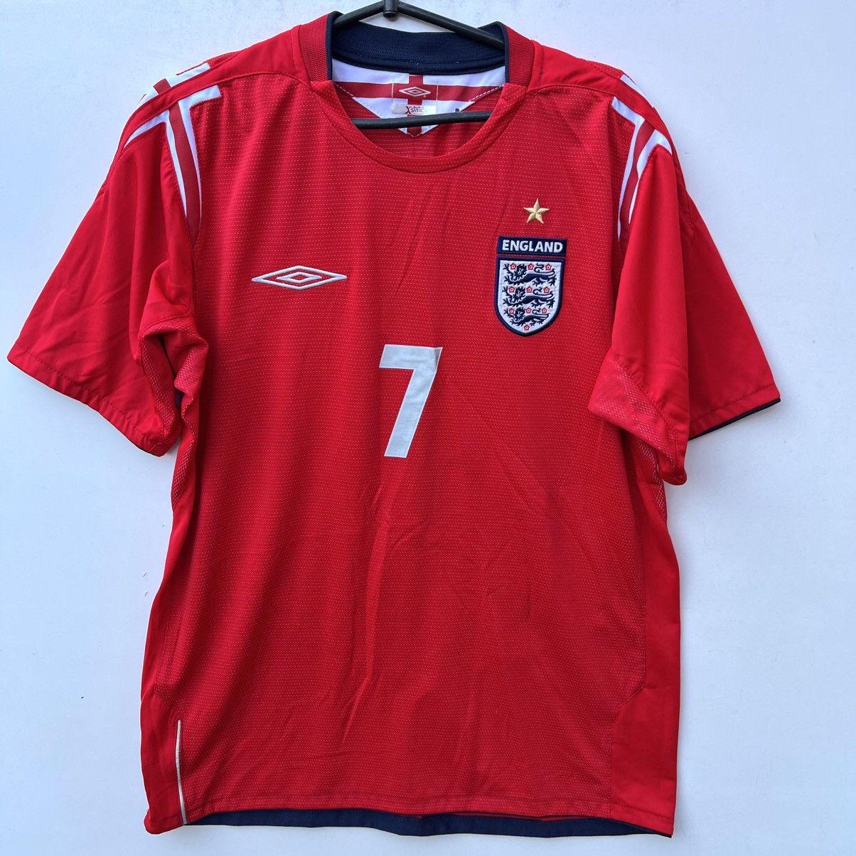 Umbro Umbro England Football Shirt Beckham 2004-2006 soccer jersey Size US M / EU 48-50 / 2 - 1 Thumbnail