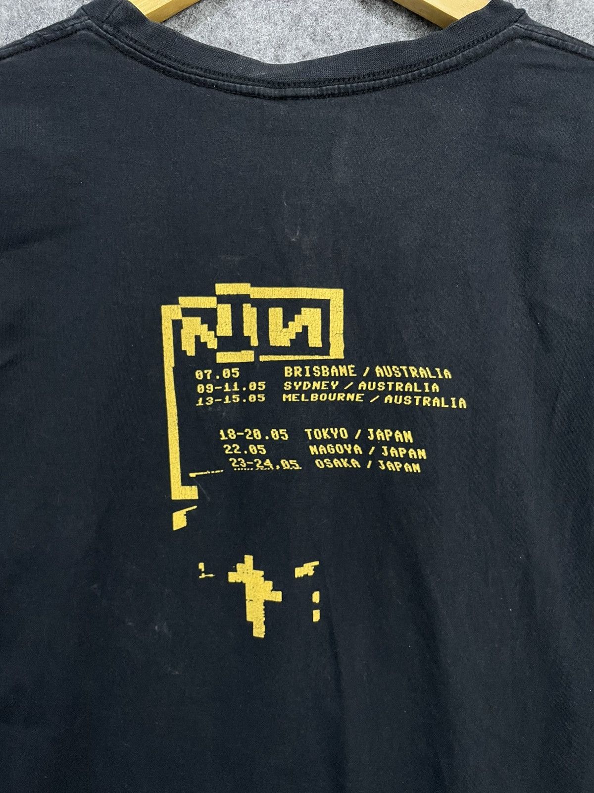 Band Tees Nine Inch Nails Tour 2007 T-Shirt Size US M / EU 48-50 / 2 - 2 Thumbnail