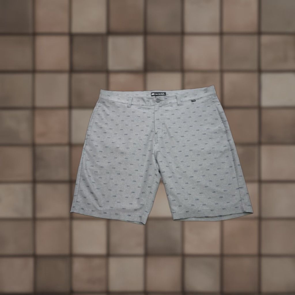 Travis Mathew Golf Shorts Gray Flat Front Dry Stretch Athletic Mens Size 40
